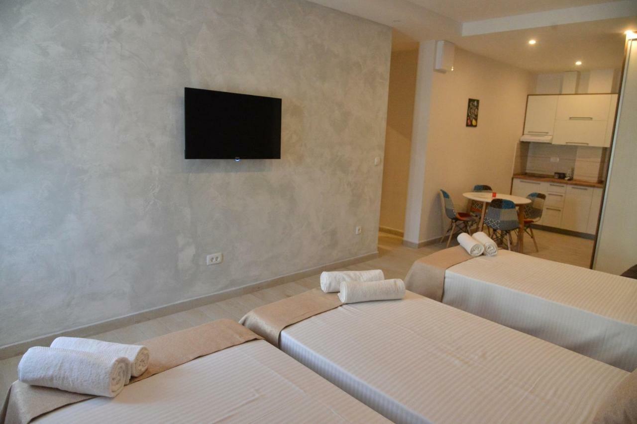 Helada Apartments 蒂瓦特 外观 照片