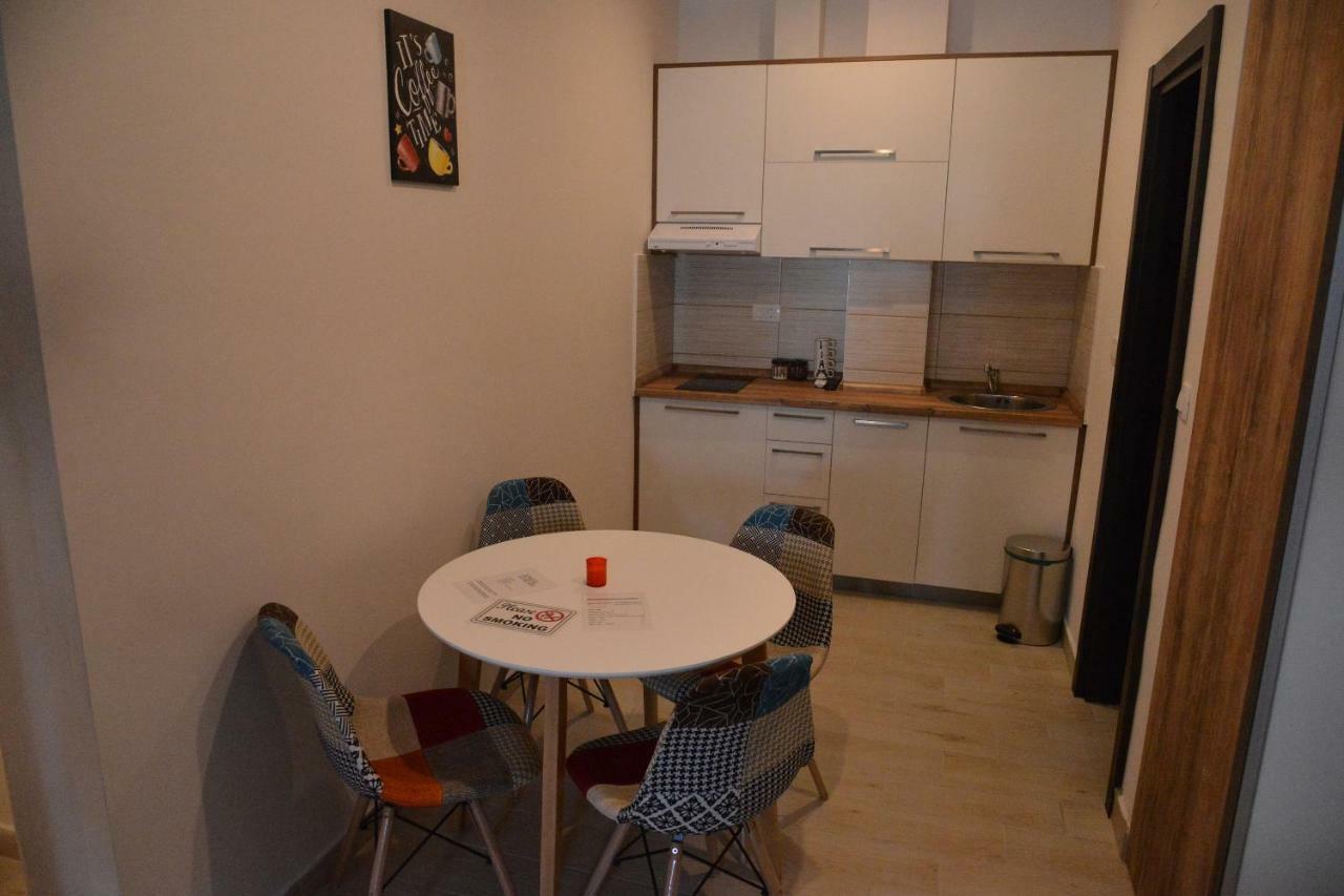 Helada Apartments 蒂瓦特 外观 照片