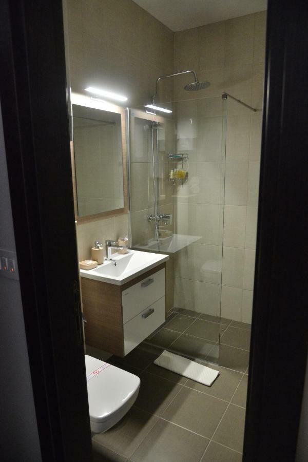 Helada Apartments 蒂瓦特 外观 照片