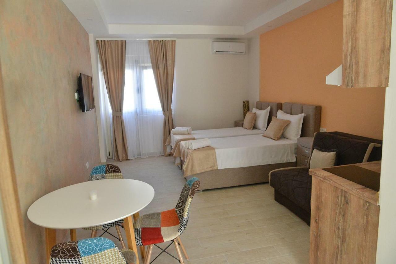 Helada Apartments 蒂瓦特 外观 照片